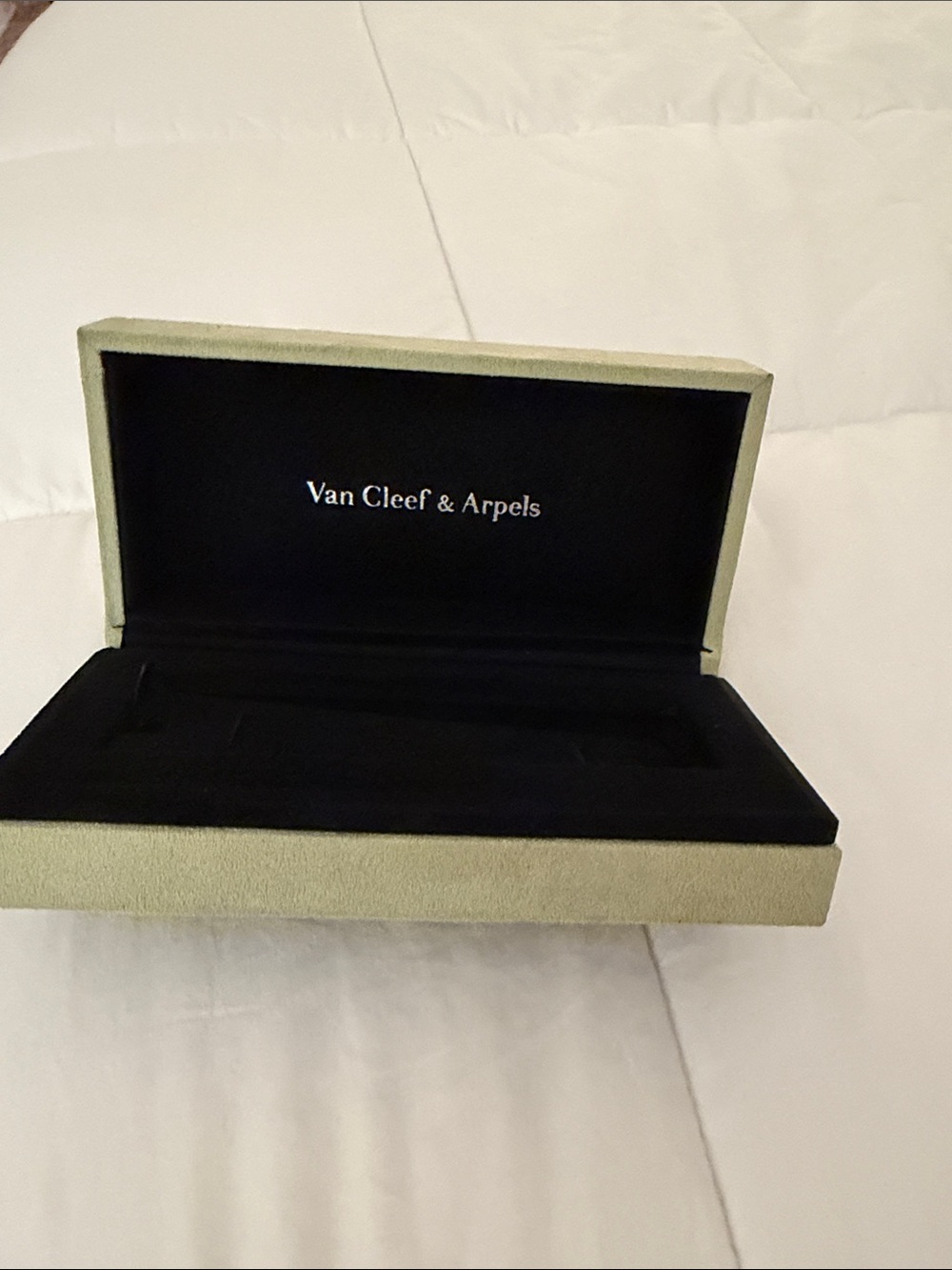 Van Cleef & Arpels Black and Cream Jewelry Box
